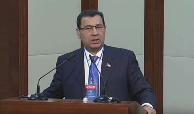 Samad Seyidov a appelé à fermer la centrale nucléaire de Metsamor
